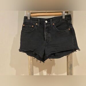 LEVI’S 501 black shorts